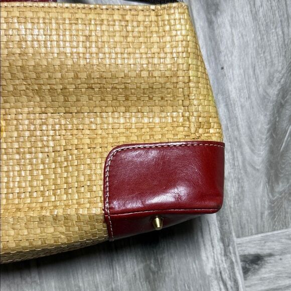 Kenneth Cole Red and Tan Shoulder Bag - Picture 6 of 10